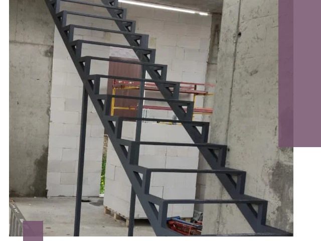 Демонтаж металлических лестниц в Партизанске быстро и безопасно