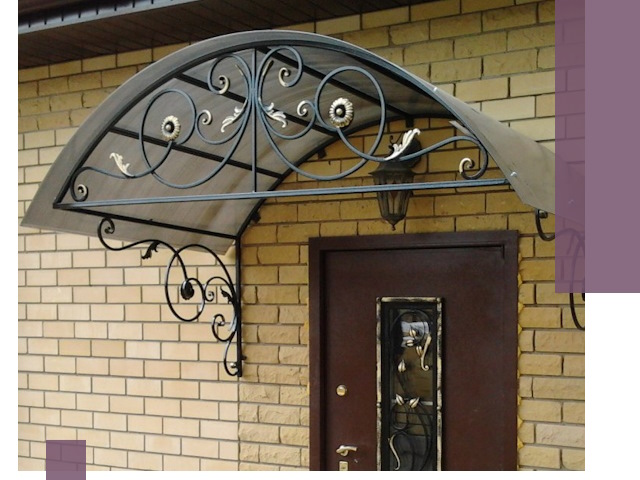 Изготовление козырьков из металла под ключ в Партизанске