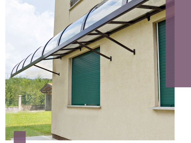 Козырьки над окнами в Партизанске — изготовление и монтаж по выгоде