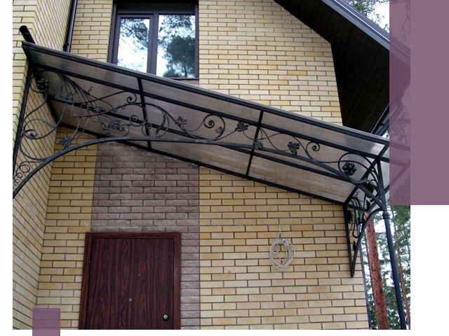 Односкатные козырьки из металла под ключ в Партизанске