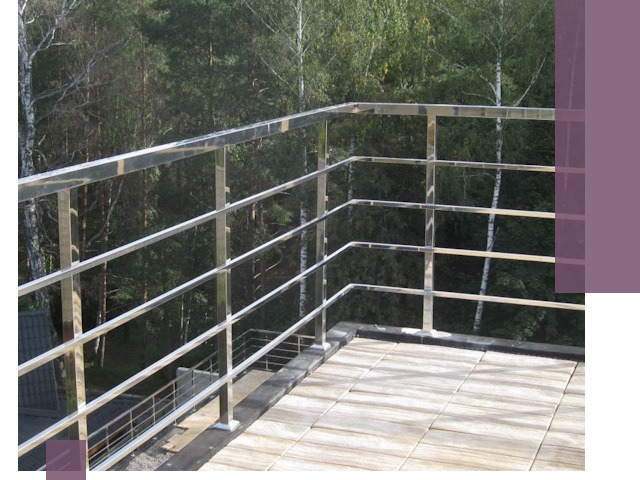 Парапеты из нержавеющей стали в Партизанске — изготовление и монтаж