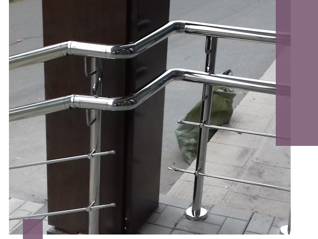 Монтаж поручней из нержавеющей стали в Партизанске качественно и быстро